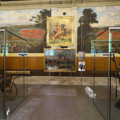 Hôtel des invalides, musée de la guerre, portes coupe-feu, fenêtres intérieures et agencements divers
