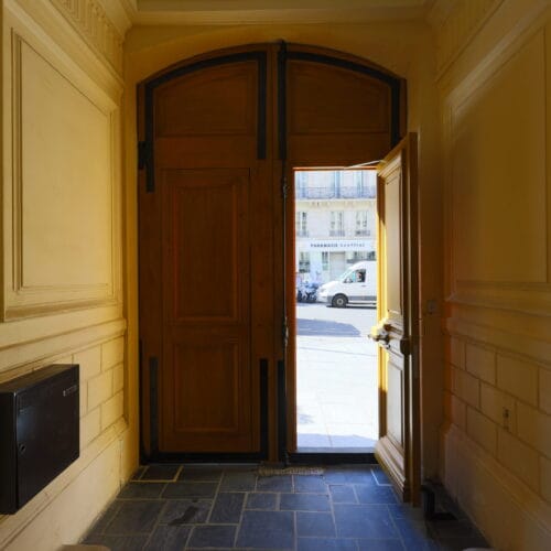 Reproduction porte cochère