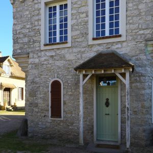 menuiseries avec vitraux contraintes techniques