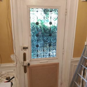 reproduction isolante de porte ancienne