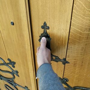 Reproduction isolante d'une porte ancienne