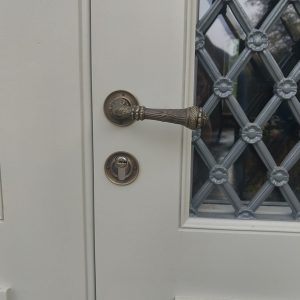 Reproduction isolante porte ancienne