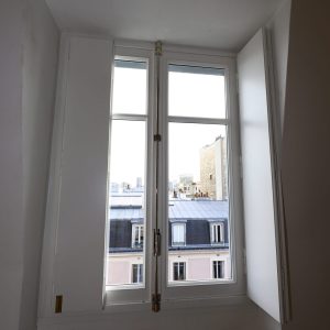 Fenêtre à vitrage sous vide