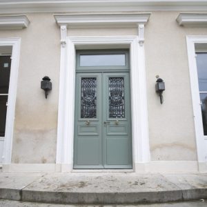 Reproduction isolante de porte d'entrée après