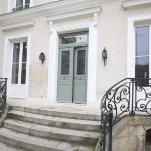 Reproduction isolante de porte d'entrée après