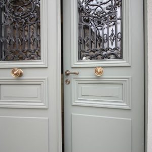 Reproduction isolante de porte d'entrée après