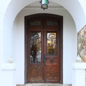 Reproduction isolante, copie porte entrée art nouveau, avant