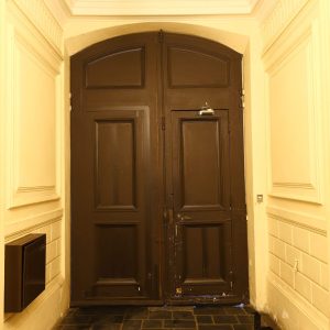 Reproduction porte cochère