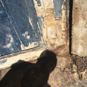 Restauration lourde d'une porte cochère