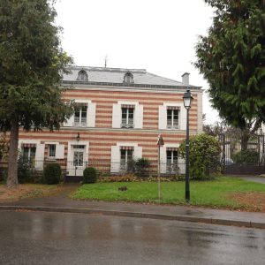 reproduction isolante de porte ancienne