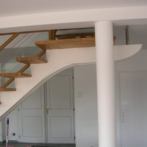 Escalier à double limon central