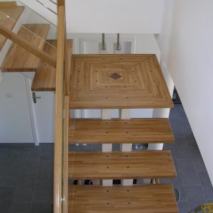 Escalier à double limon central