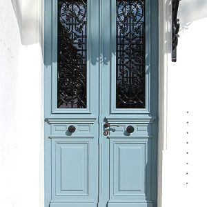 Reproduction isolante de porte ancienne